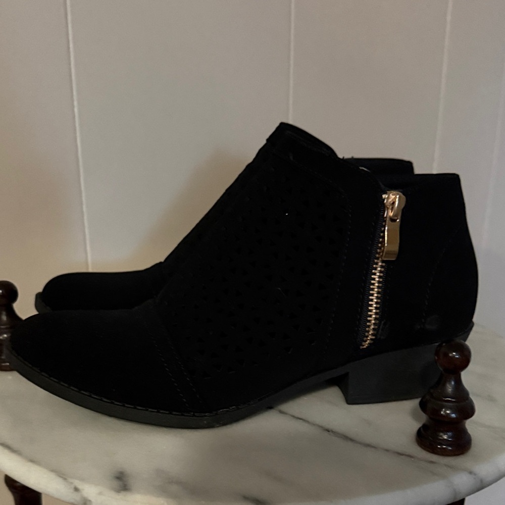 TOP Moda Black Ankle Booties with Gold Accent